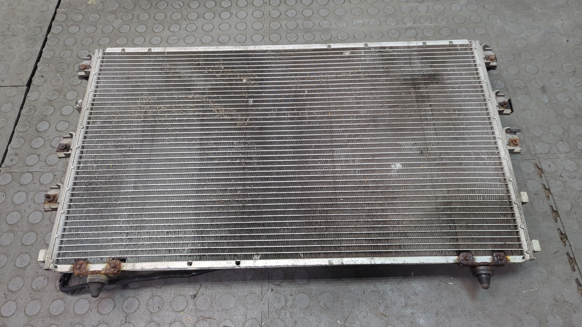 Радиатор кондиционера / конденсер