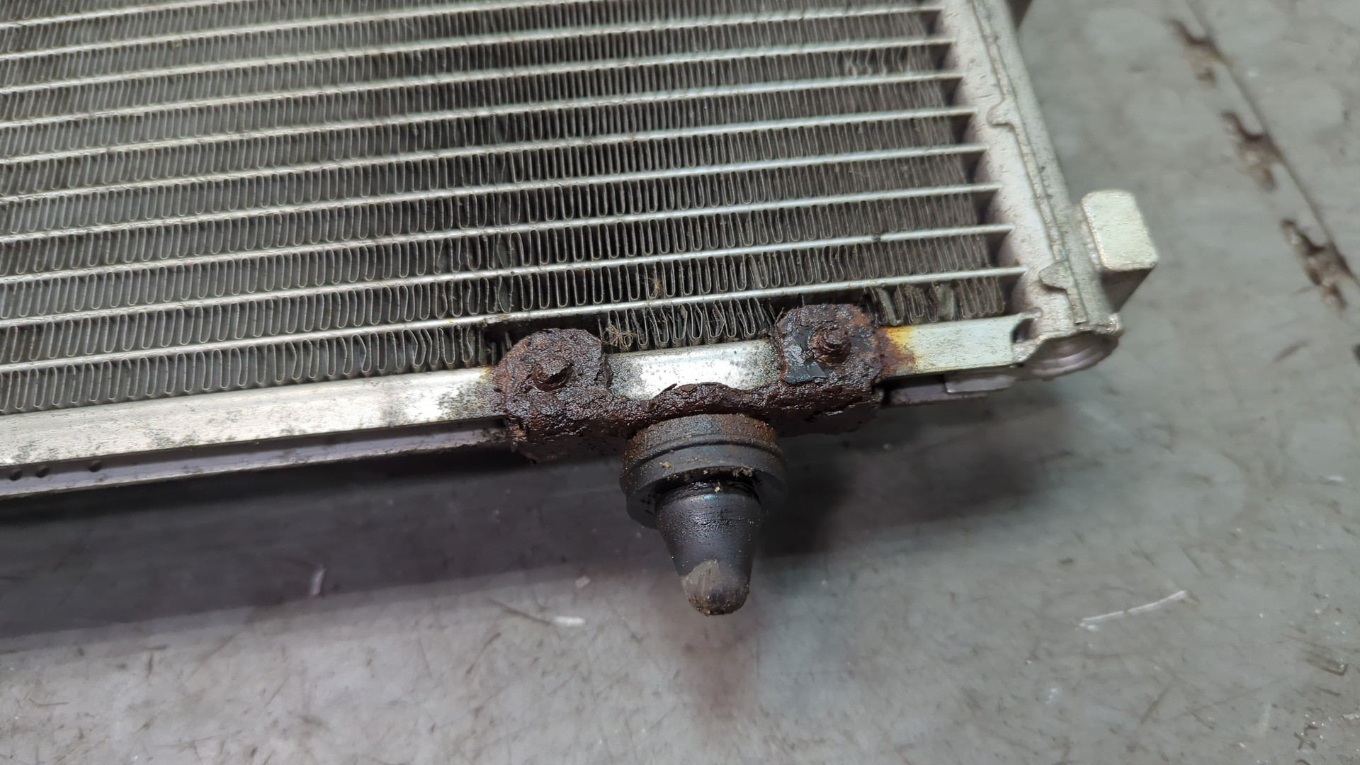 Радиатор кондиционера / конденсер