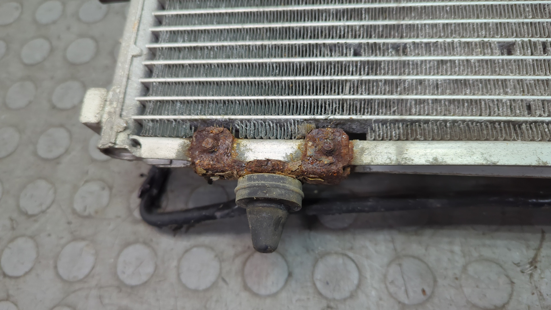 Радиатор кондиционера / конденсер