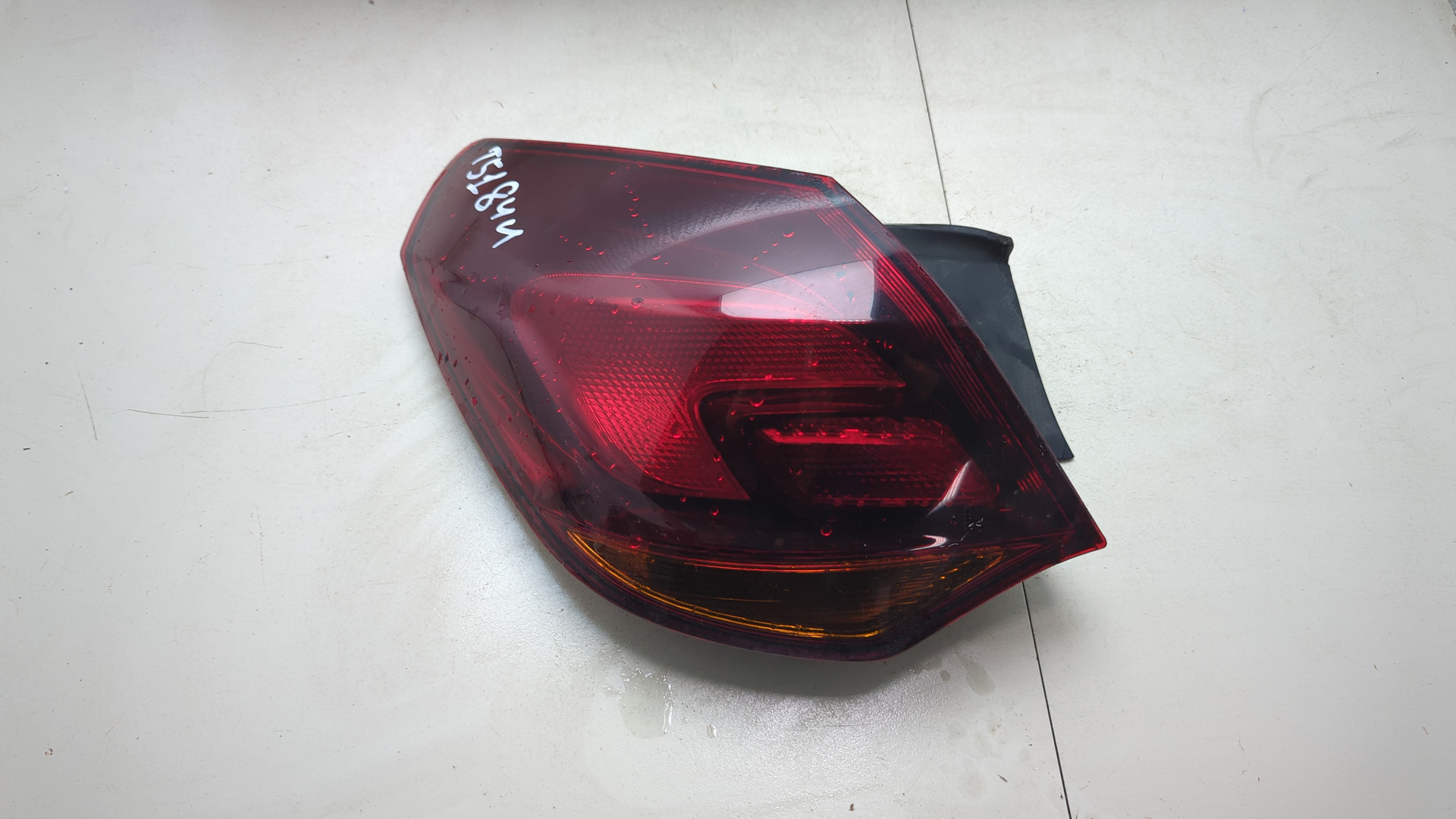 Фонарь задний левый