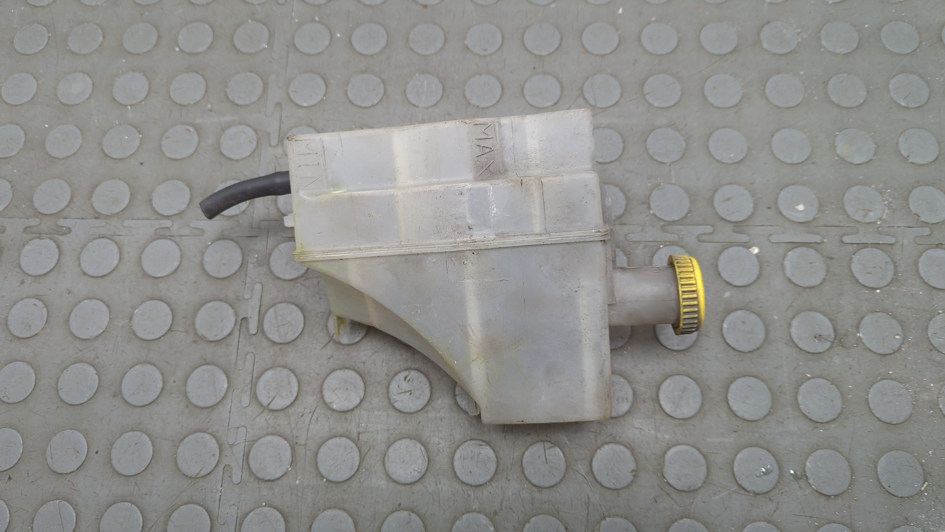 Бачок расширительный