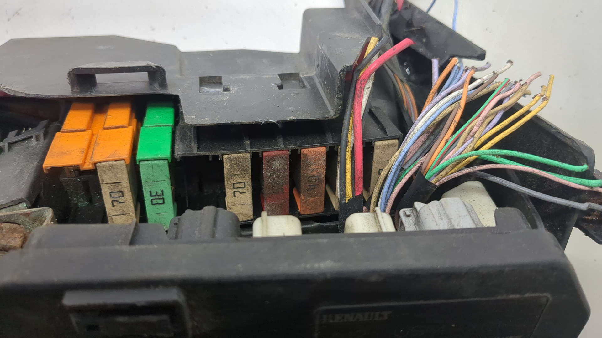 Блок предохранителей