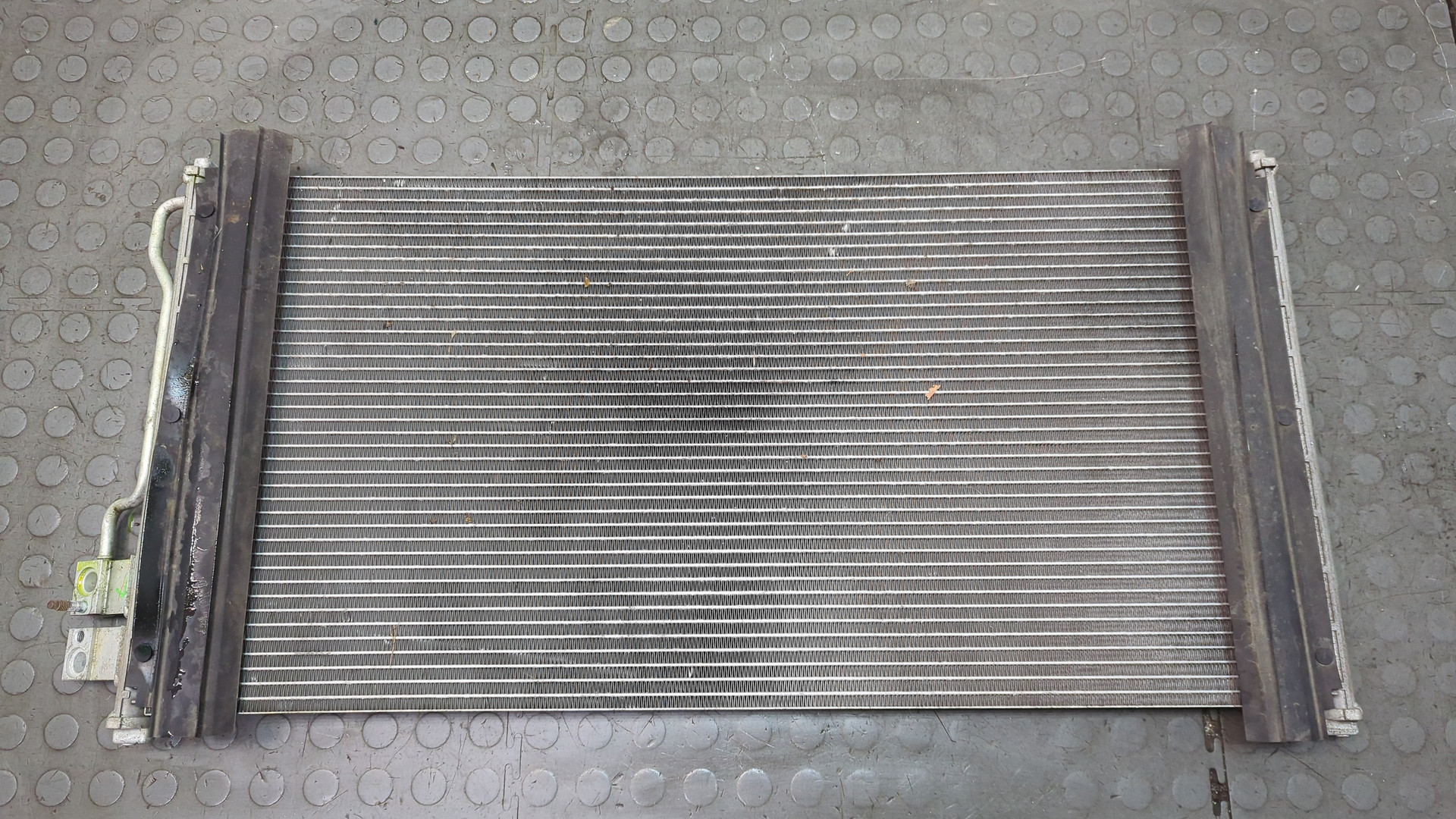 Радиатор кондиционера / конденсер