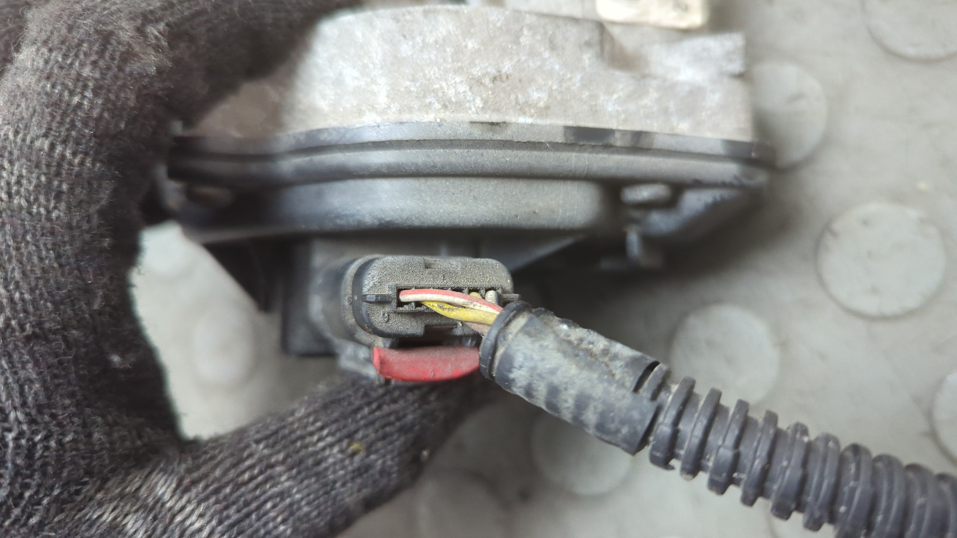 Заслонка дроссельная электрическая