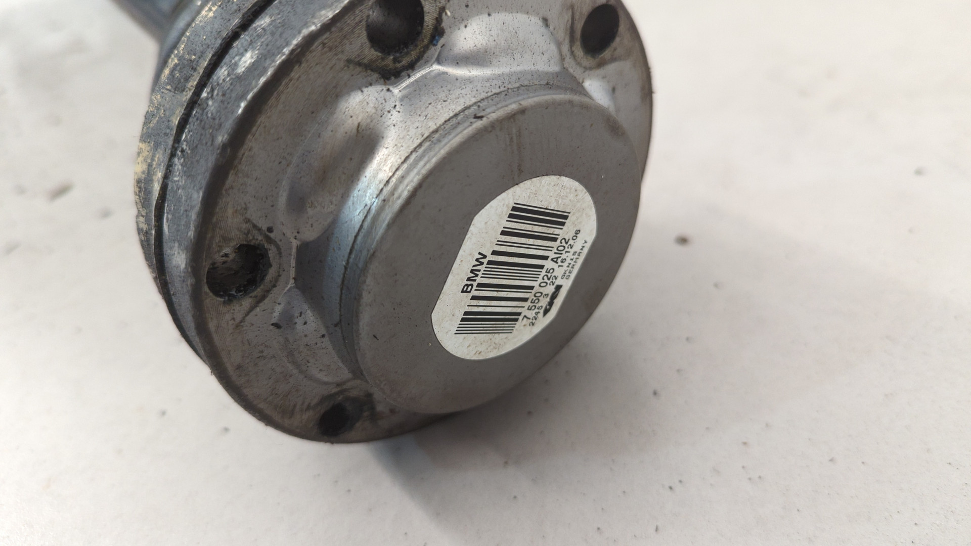 Кулак поворотный задний правый