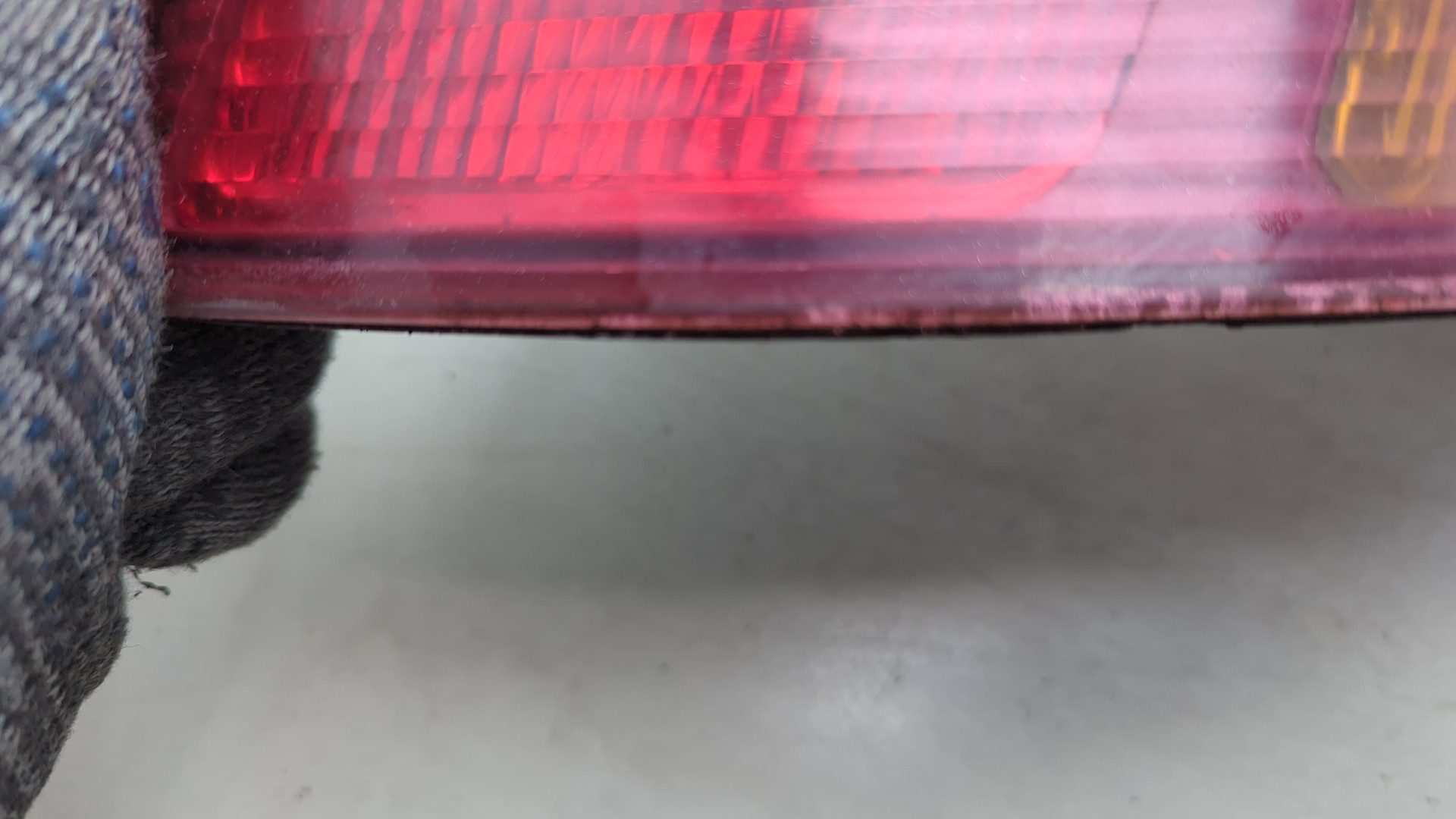 Фонарь задний правый