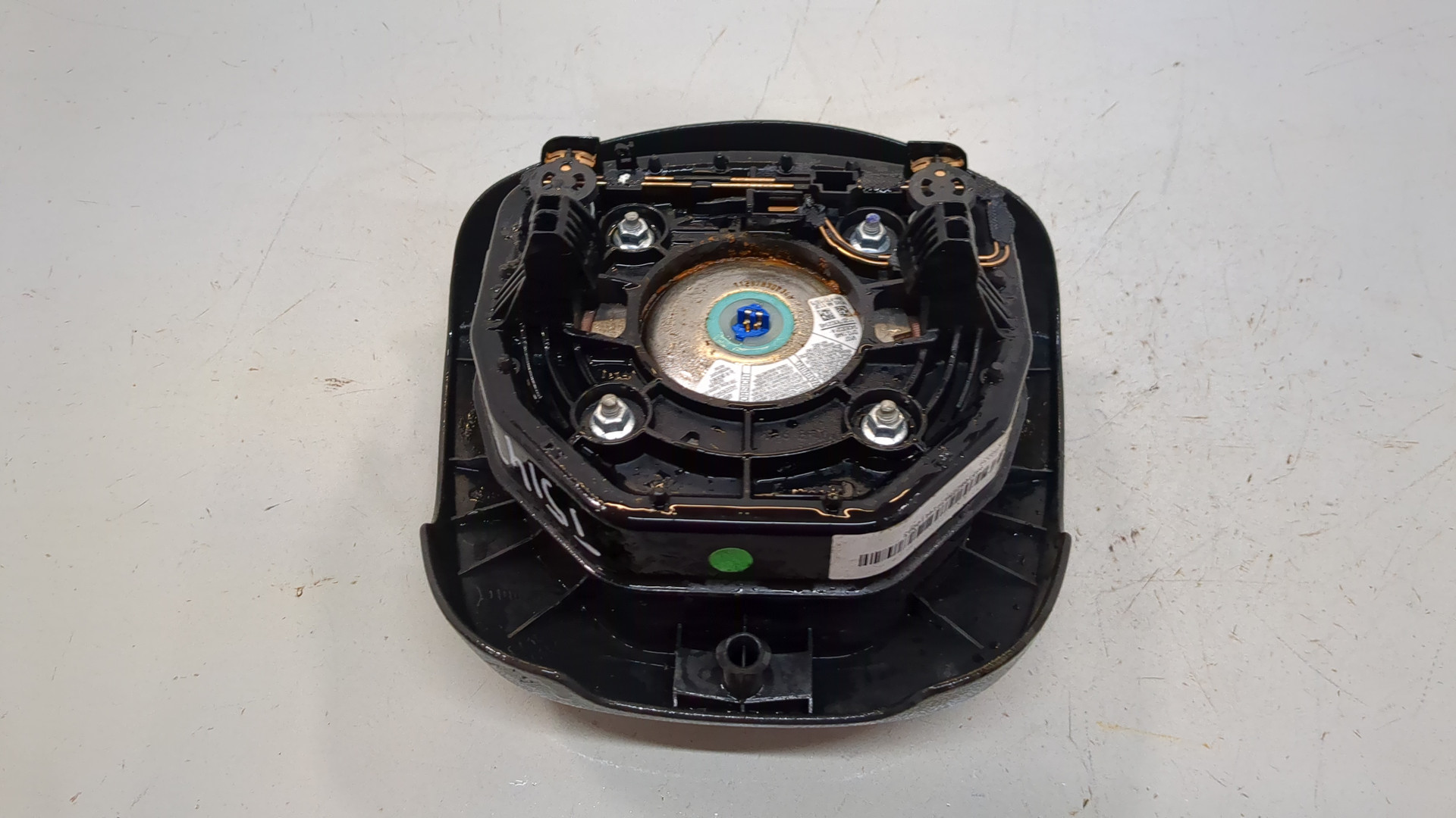 Подушка безопасности в рулевое колесо