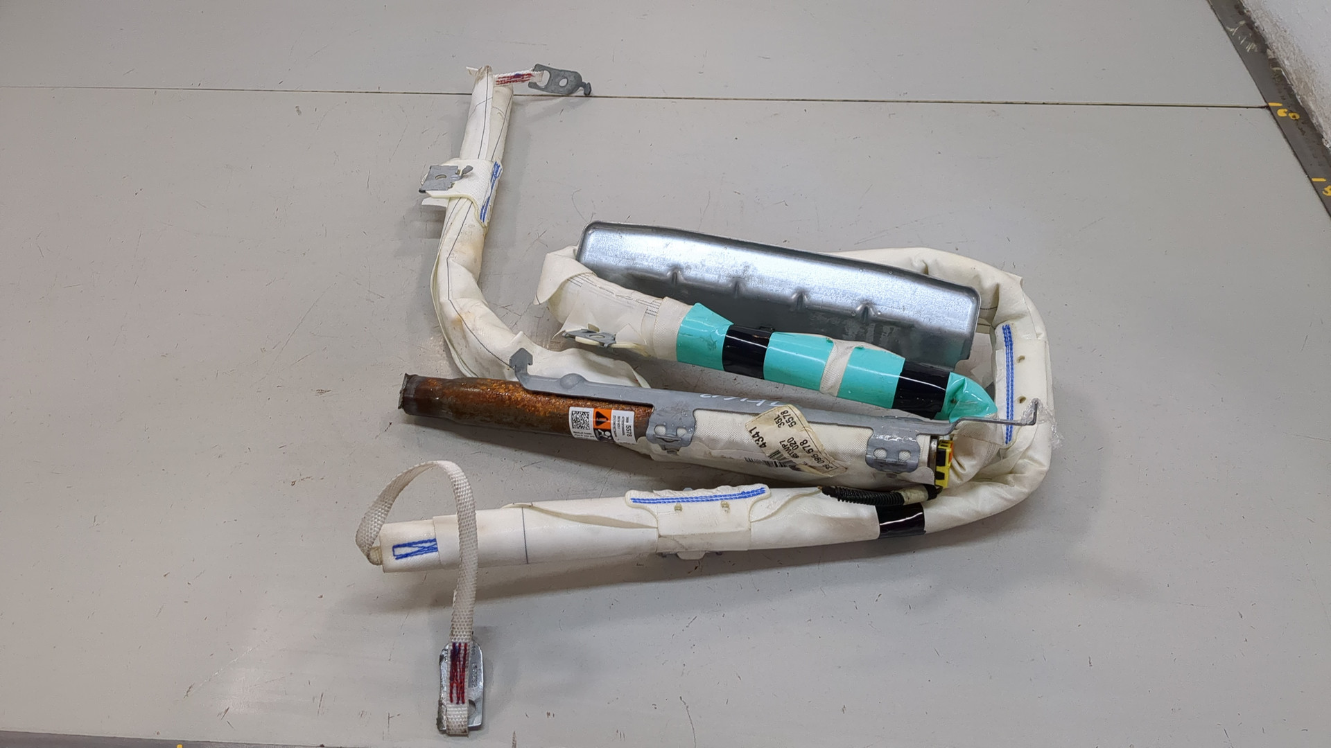 Подушка безопасности боковая (шторка)