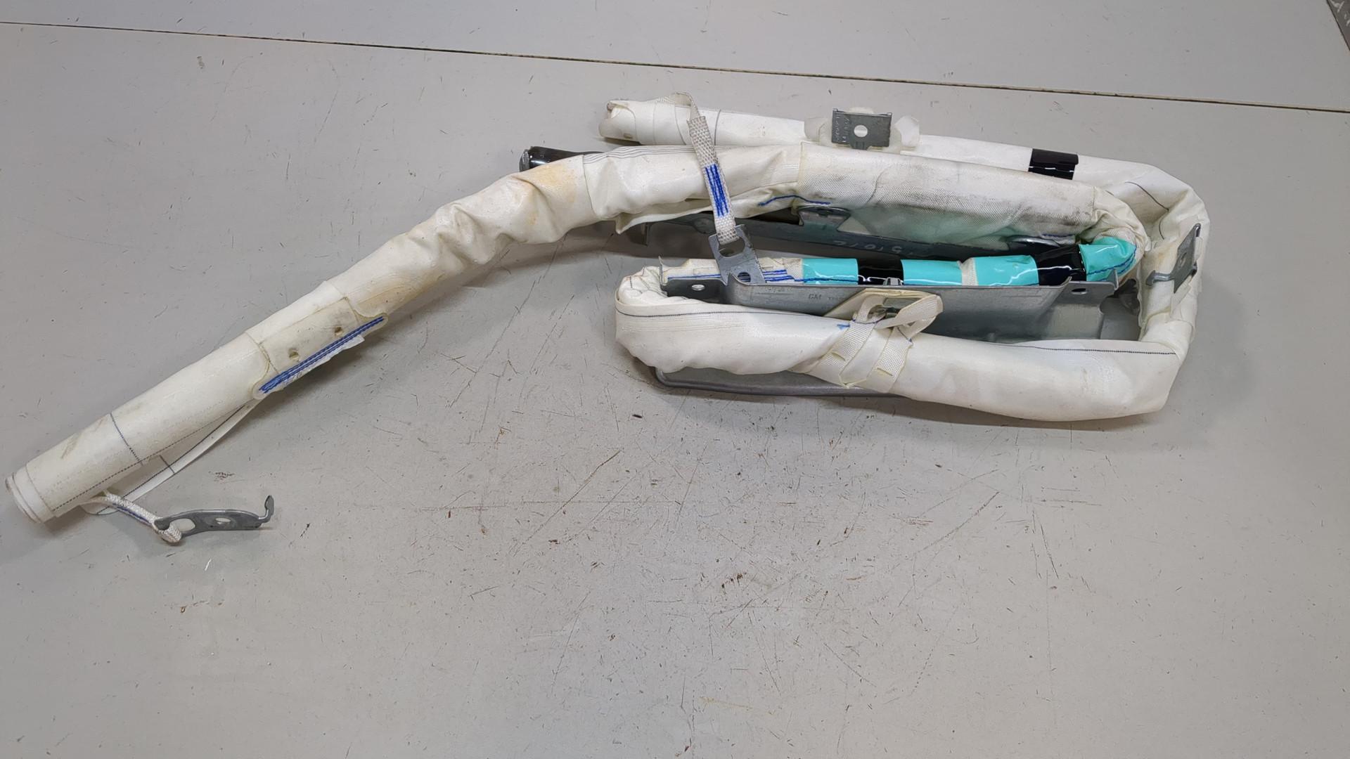 Подушка безопасности боковая (шторка)