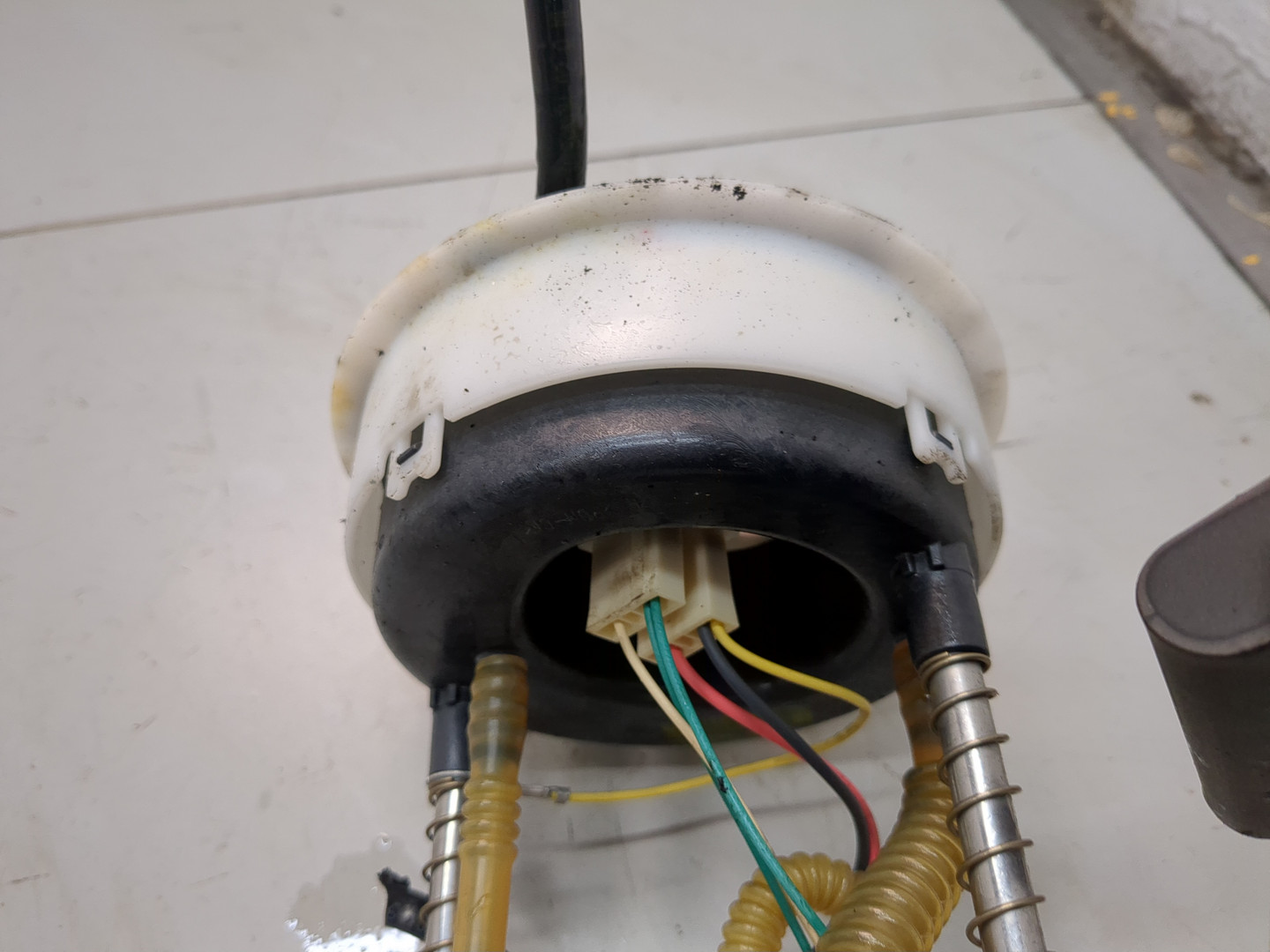 Насос топливный электрический