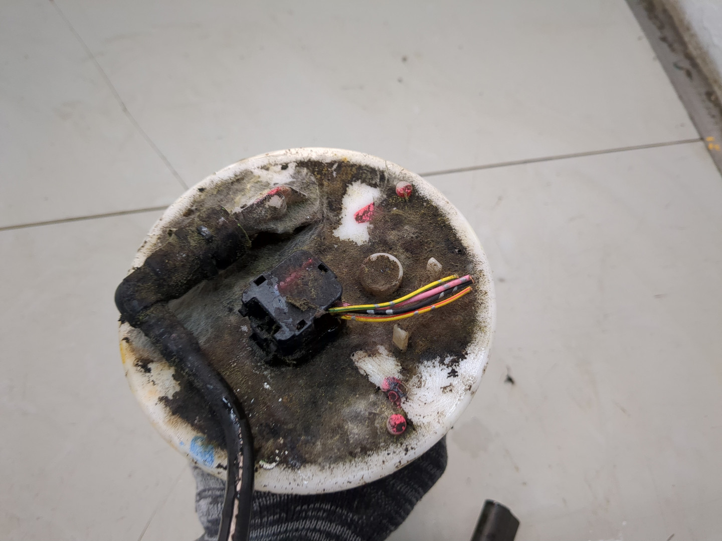 Насос топливный электрический