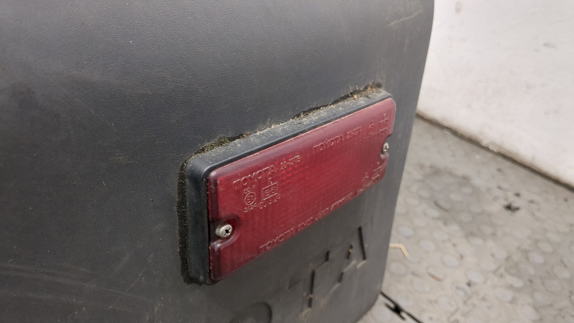 Дверь багажника