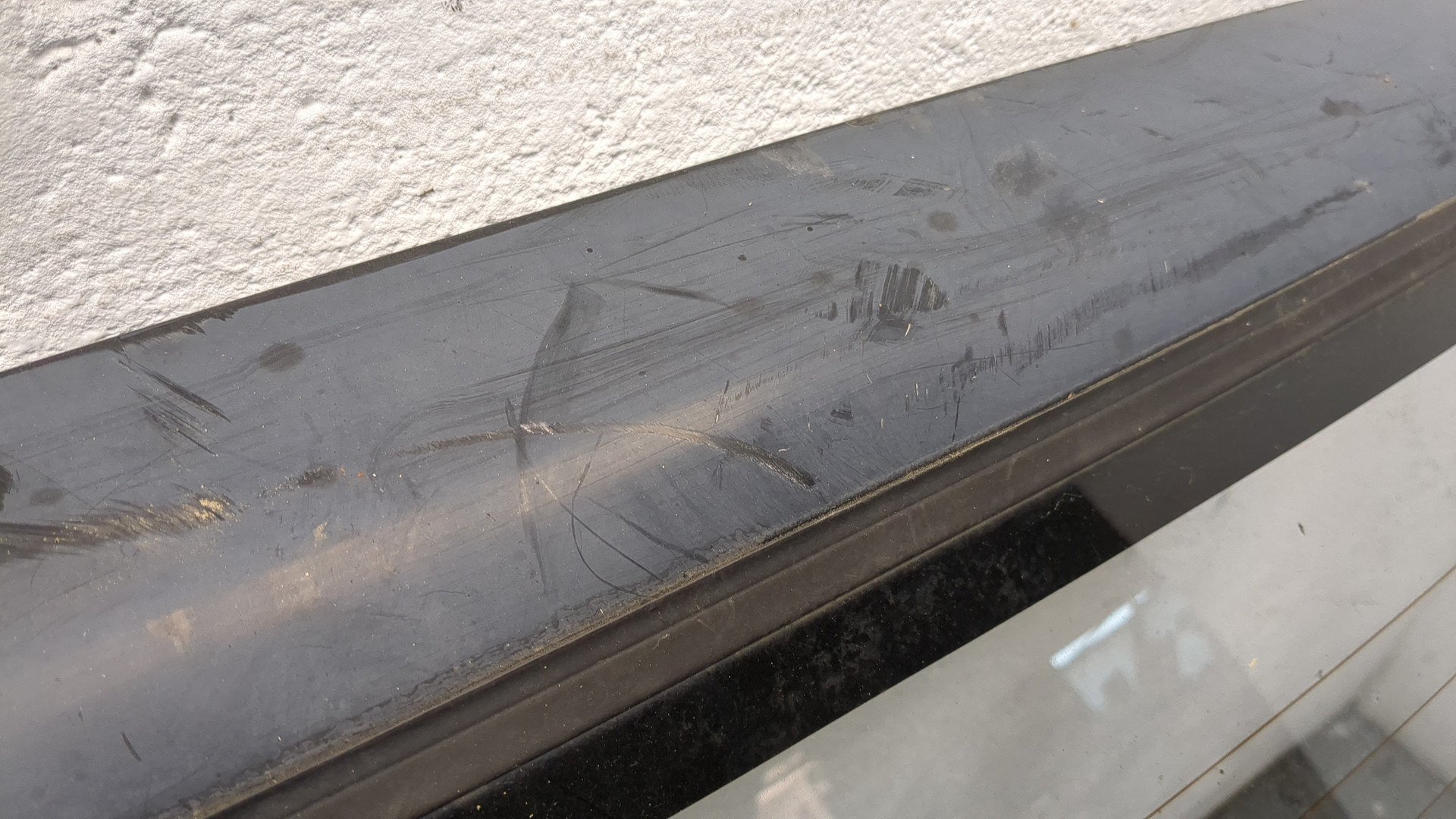 Дверь багажника