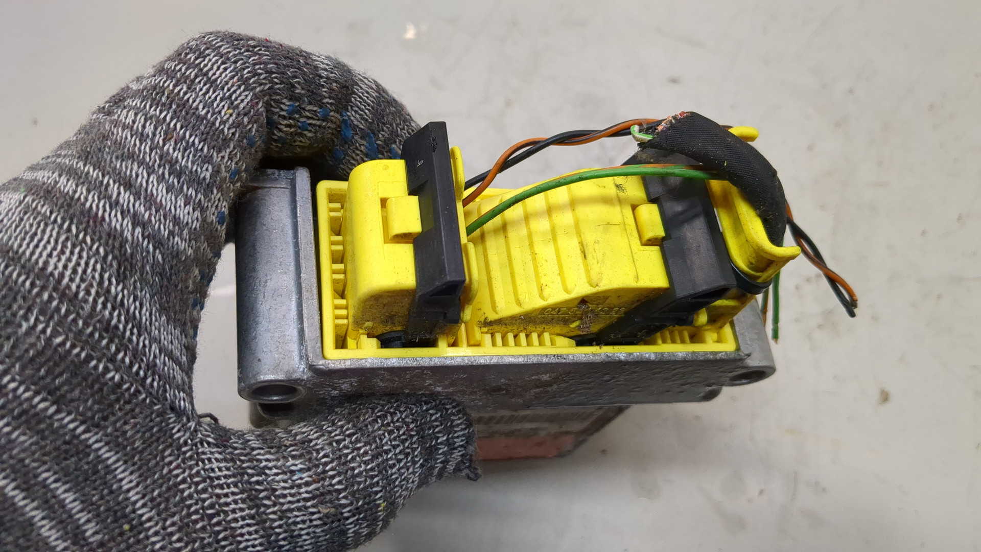 Блок управления подушек безопасности (AIR BAG)