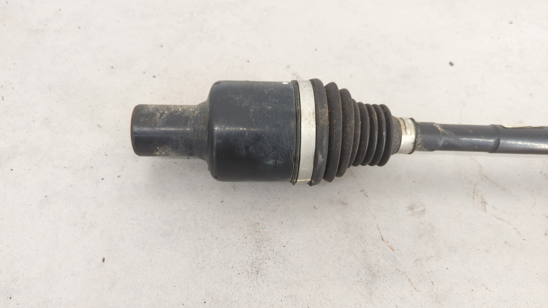 Полуось задняя левая