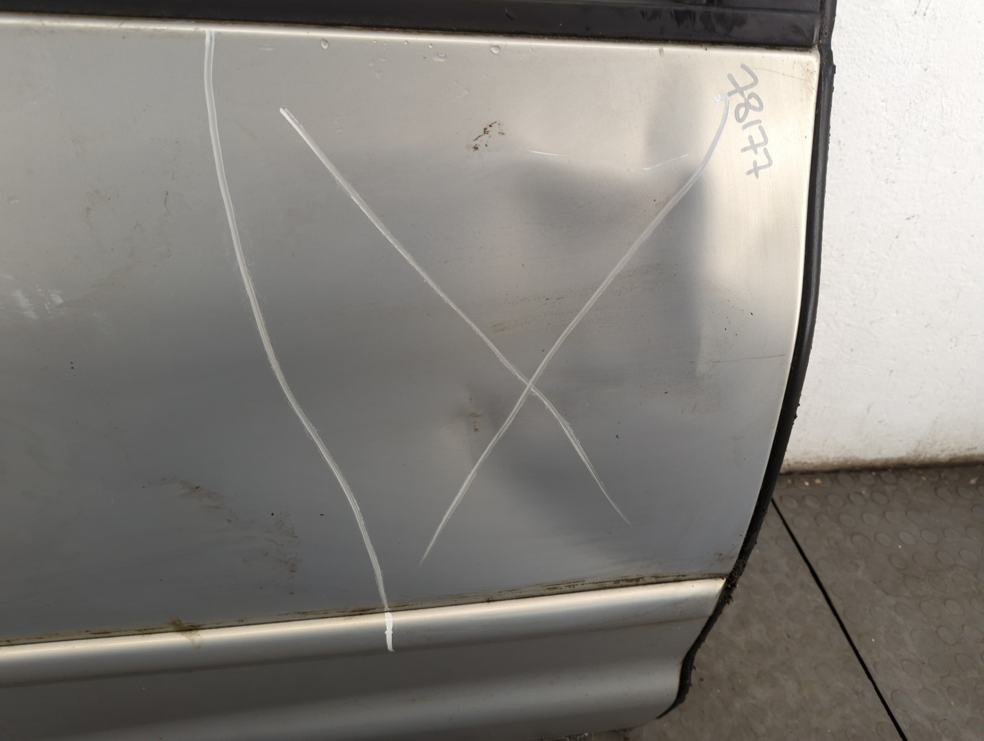 Дверь задняя правая