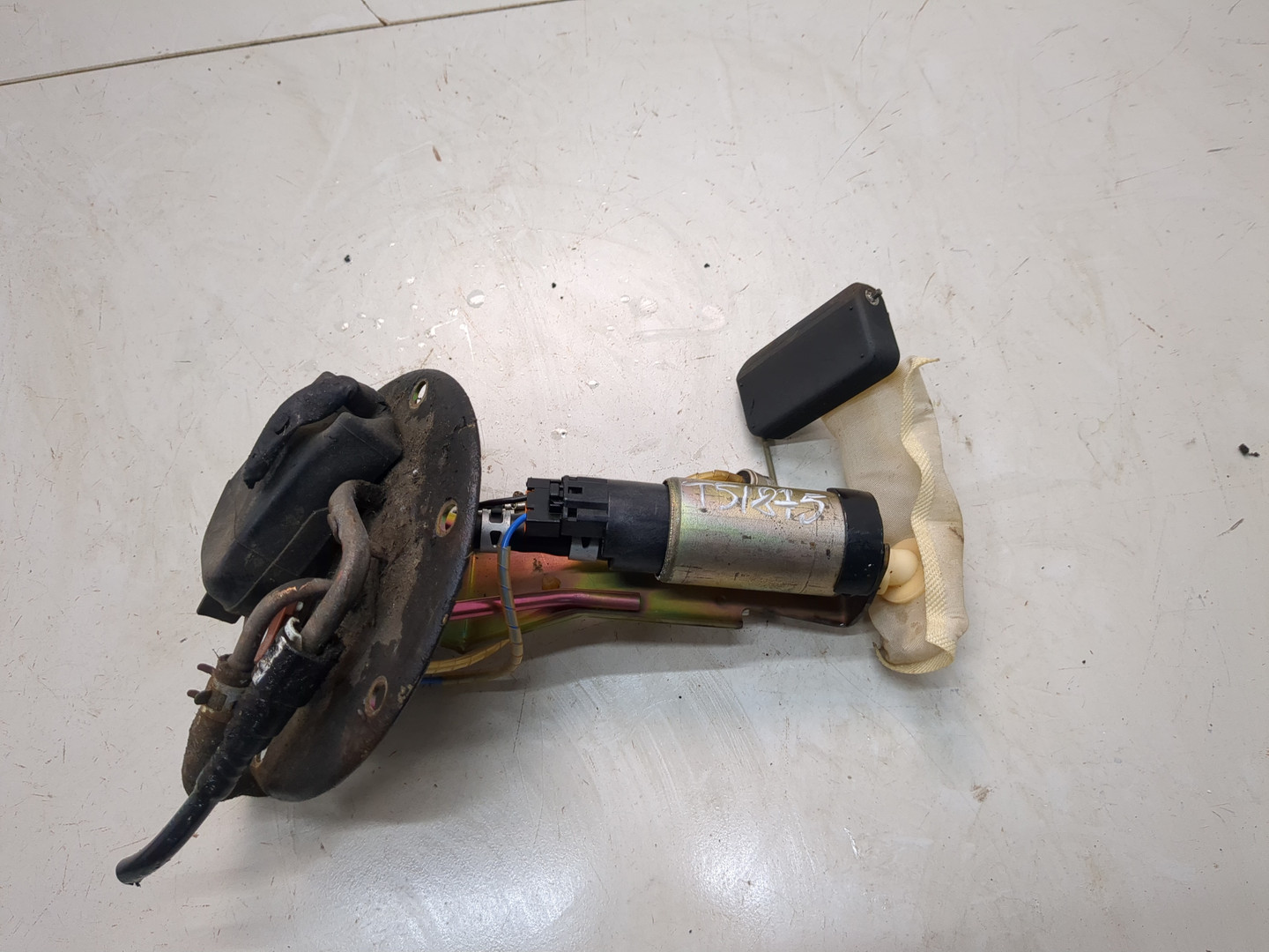 Насос топливный электрический