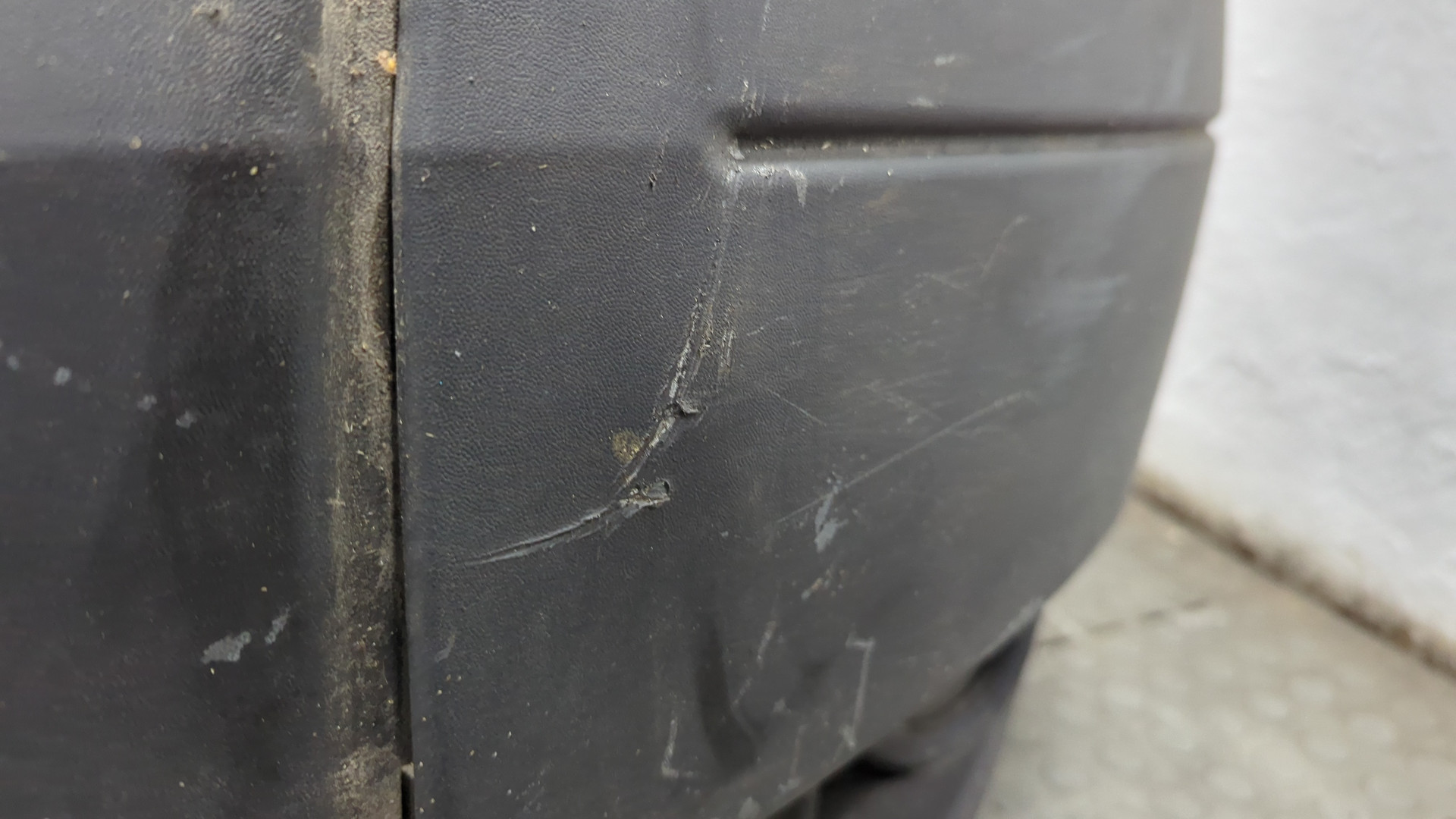 Бампер передний