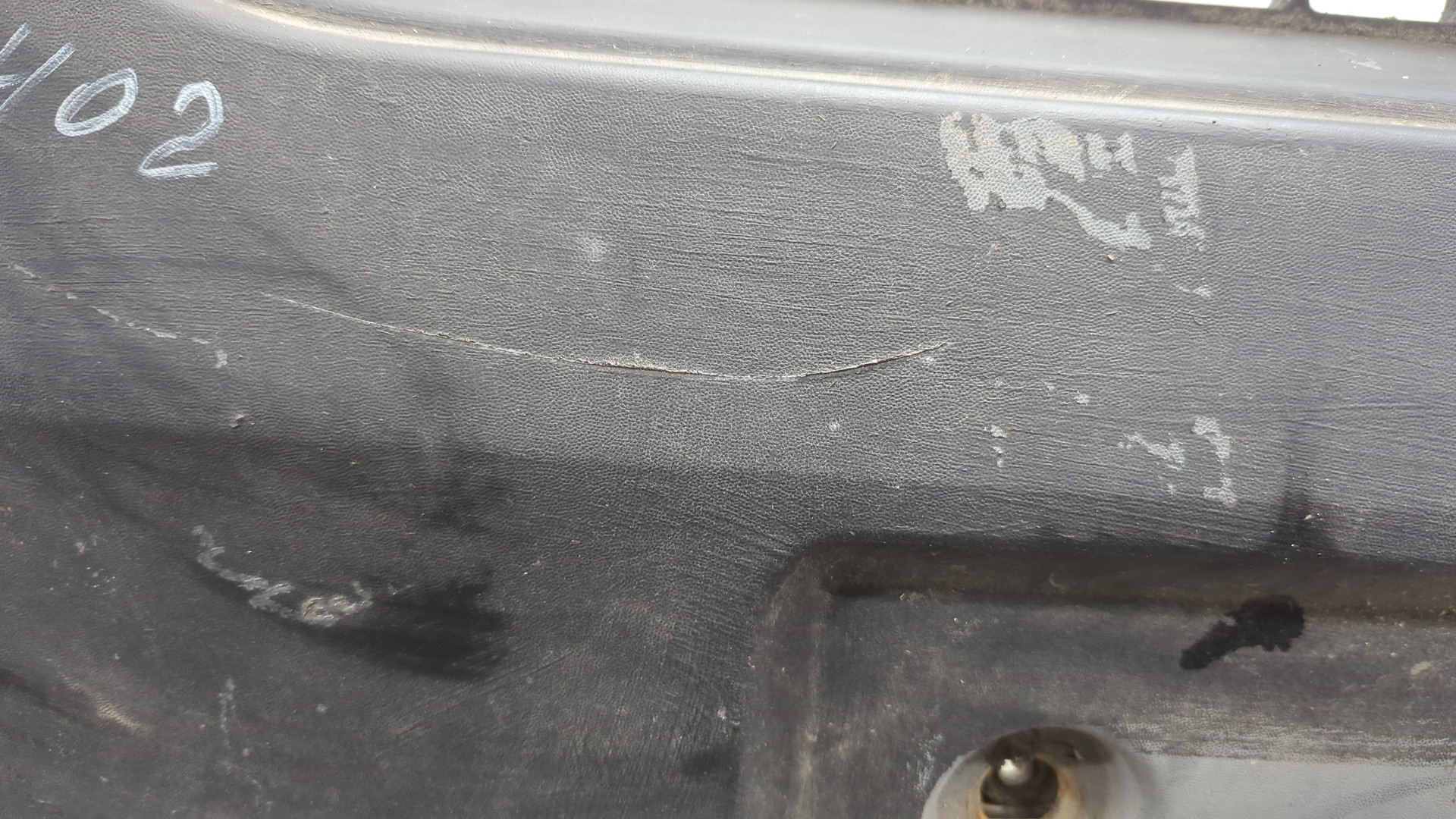 Бампер передний