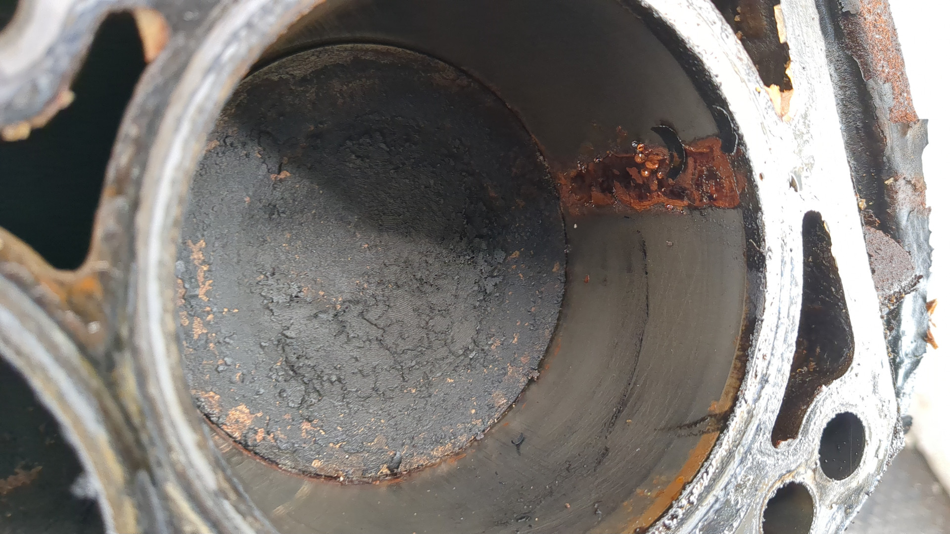 Блок двигателя