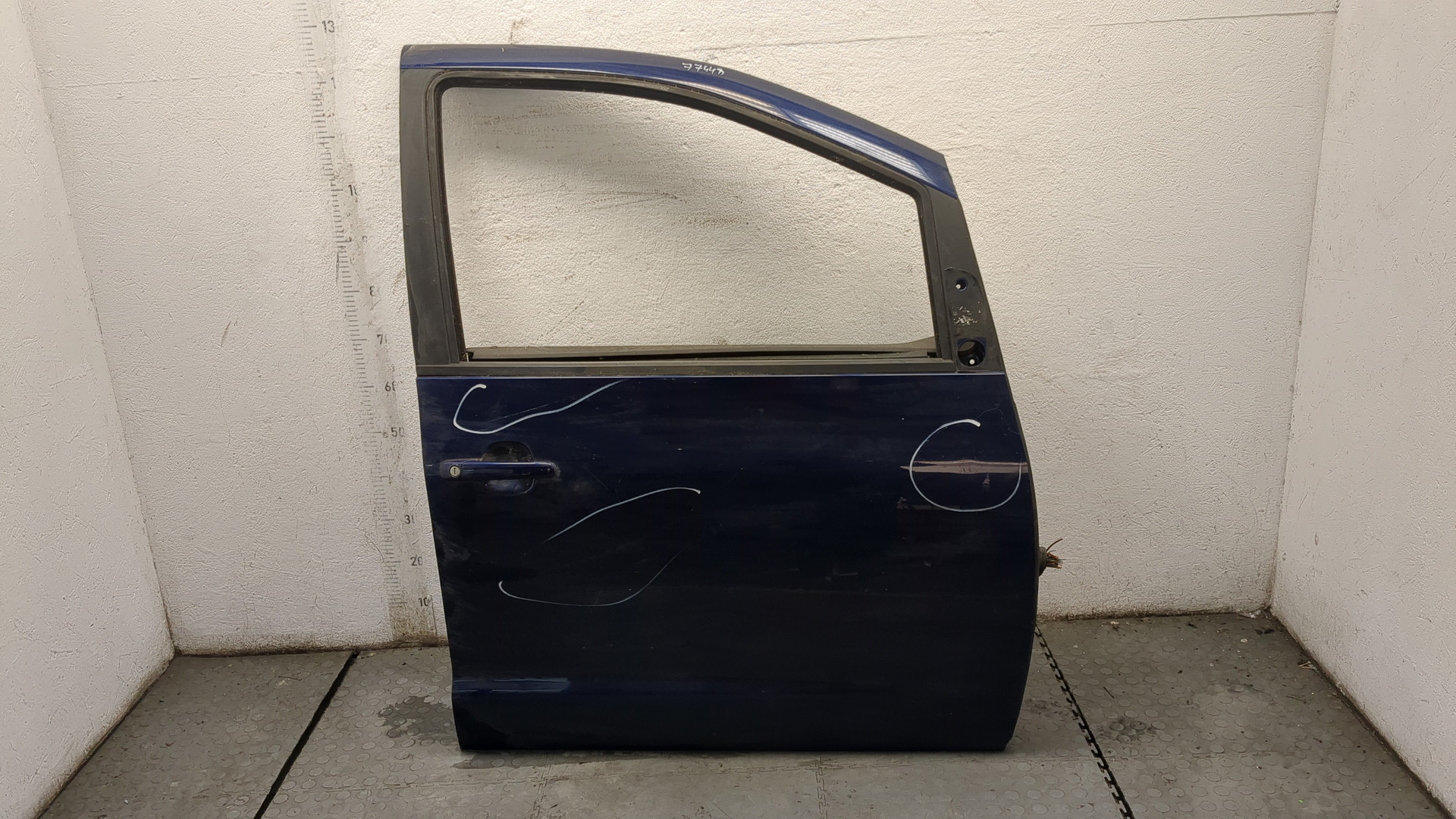 Дверь передняя правая