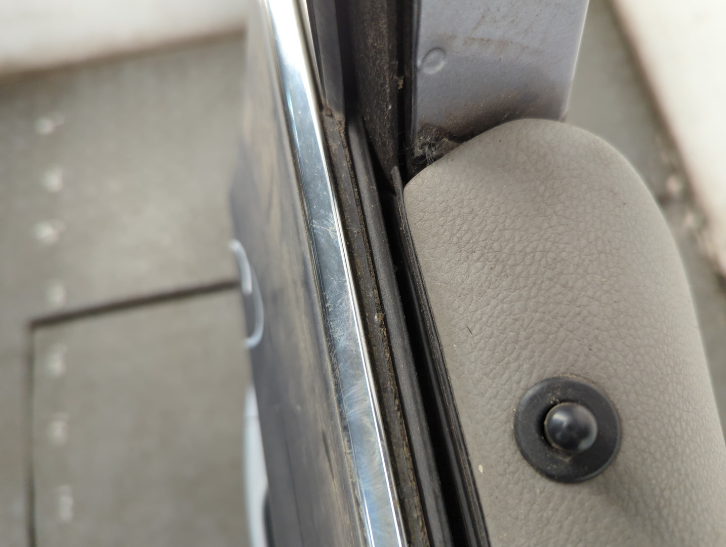 Дверь передняя правая