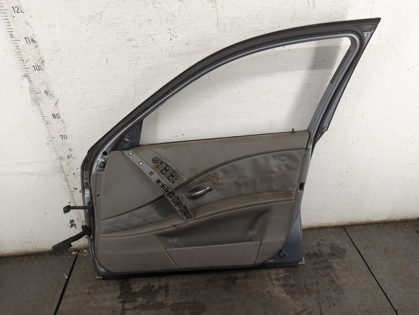 Дверь передняя правая