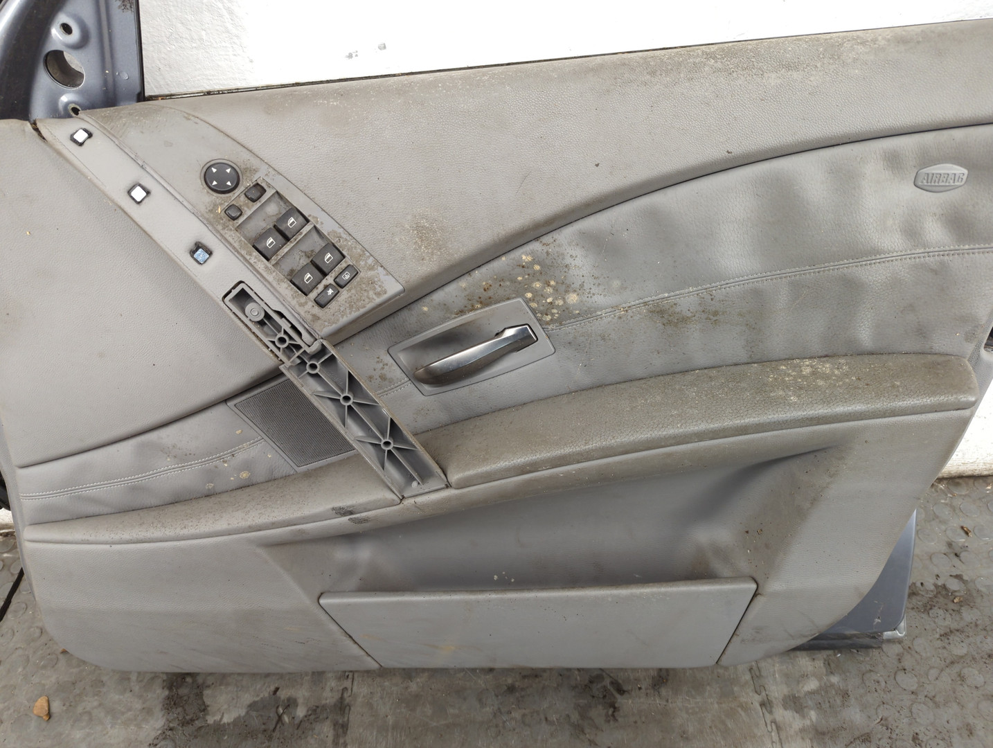 Дверь передняя правая