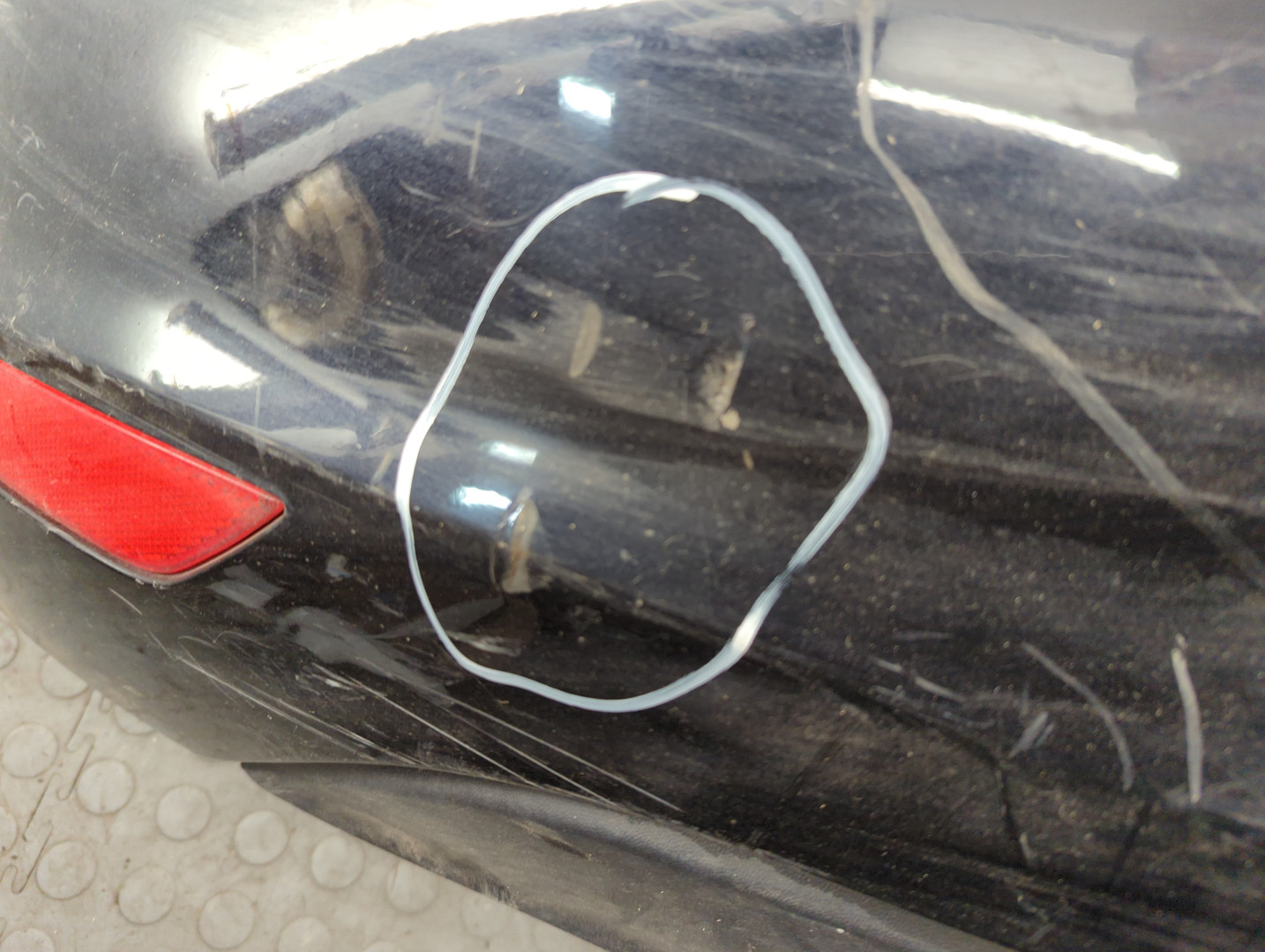 Бампер задний