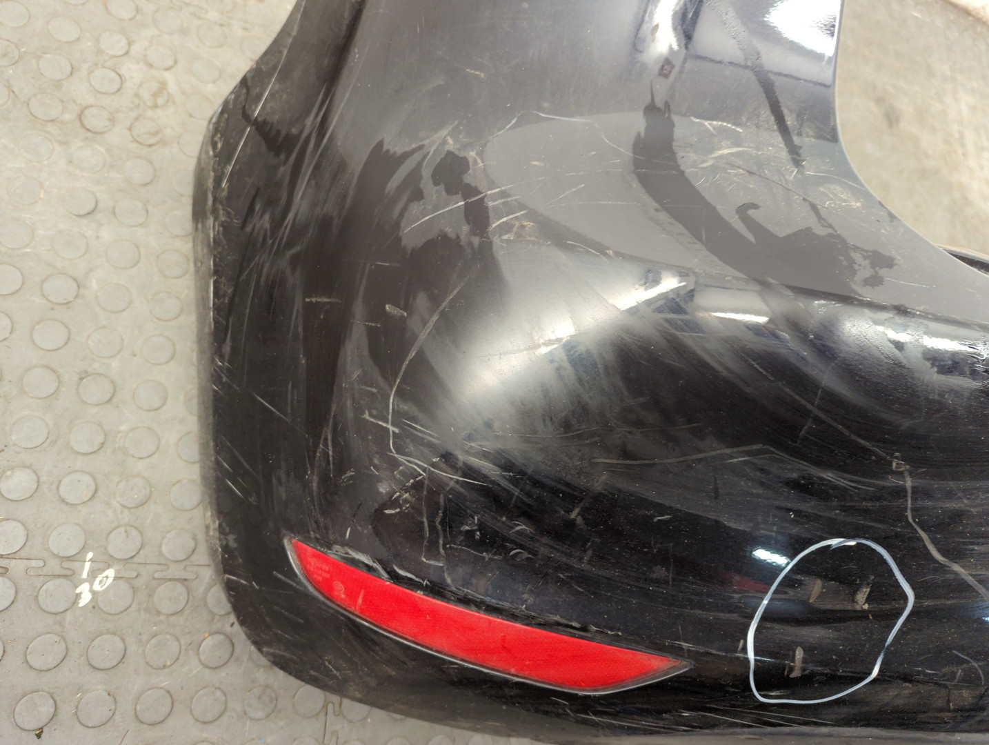 Бампер задний