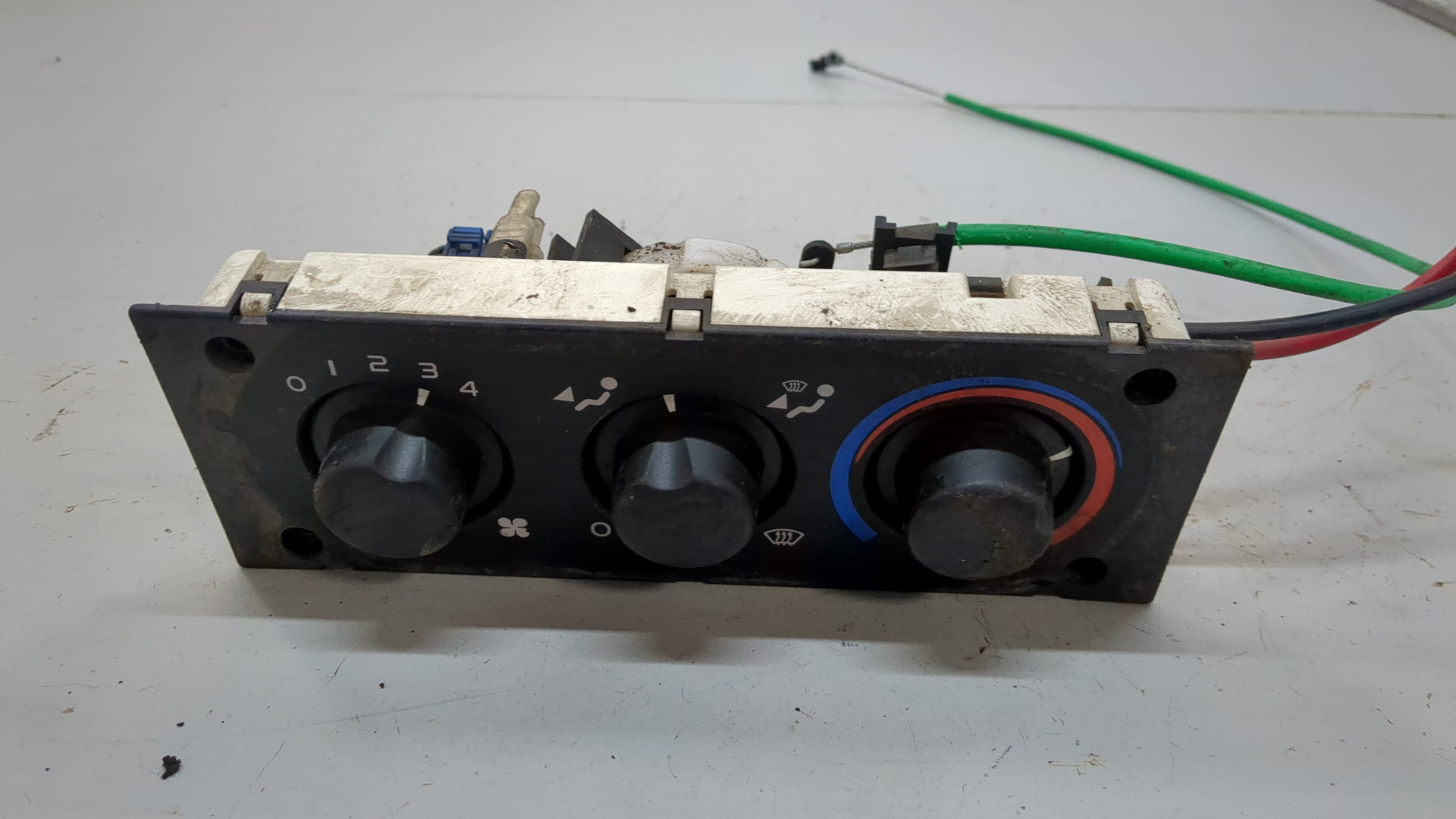 Переключатель отопителя