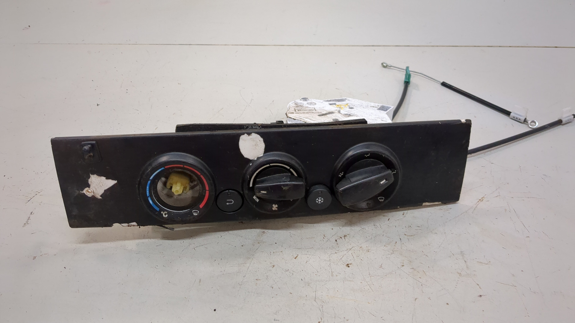 Переключатель отопителя