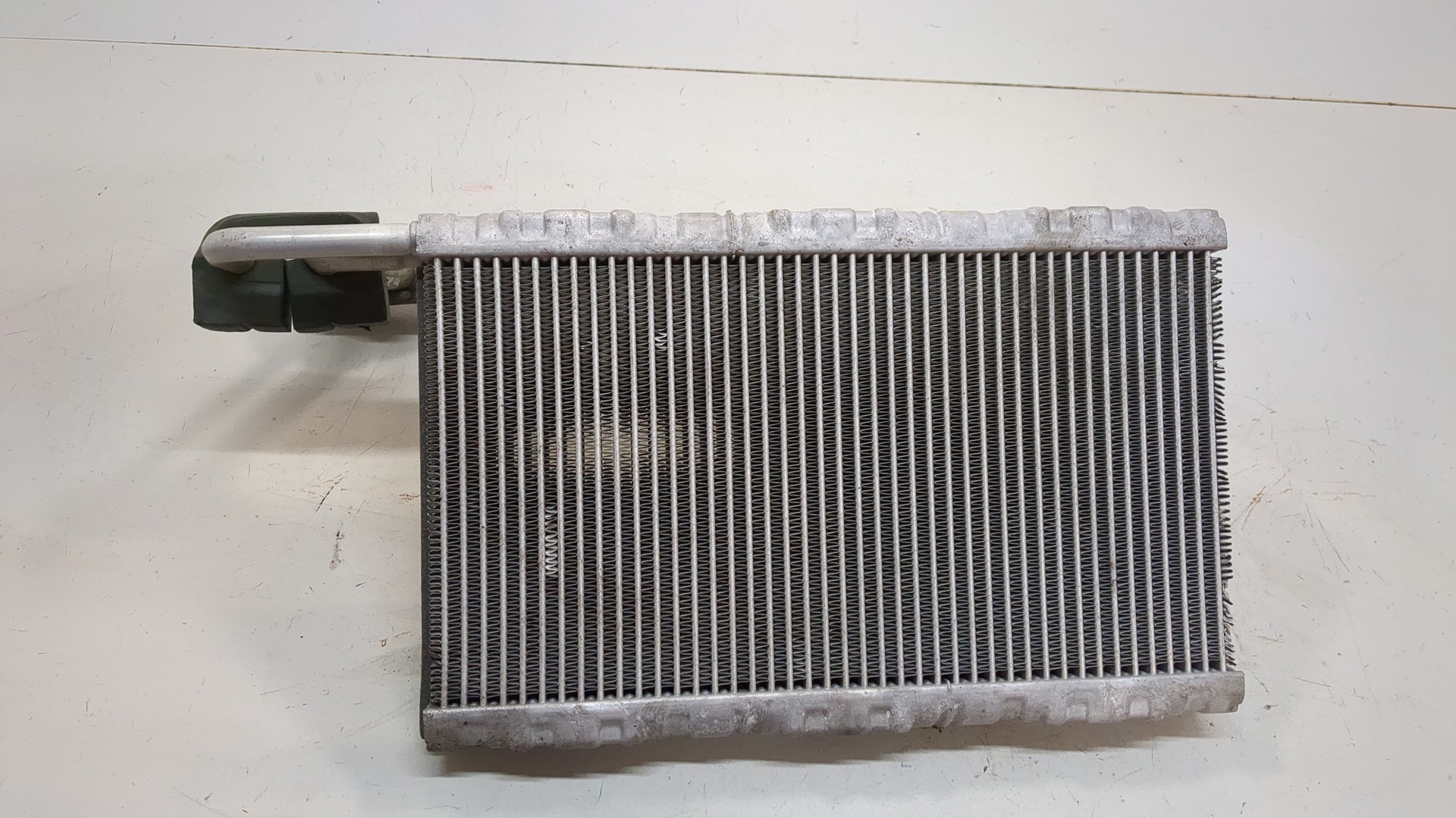 Радиатор кондиционера / конденсер