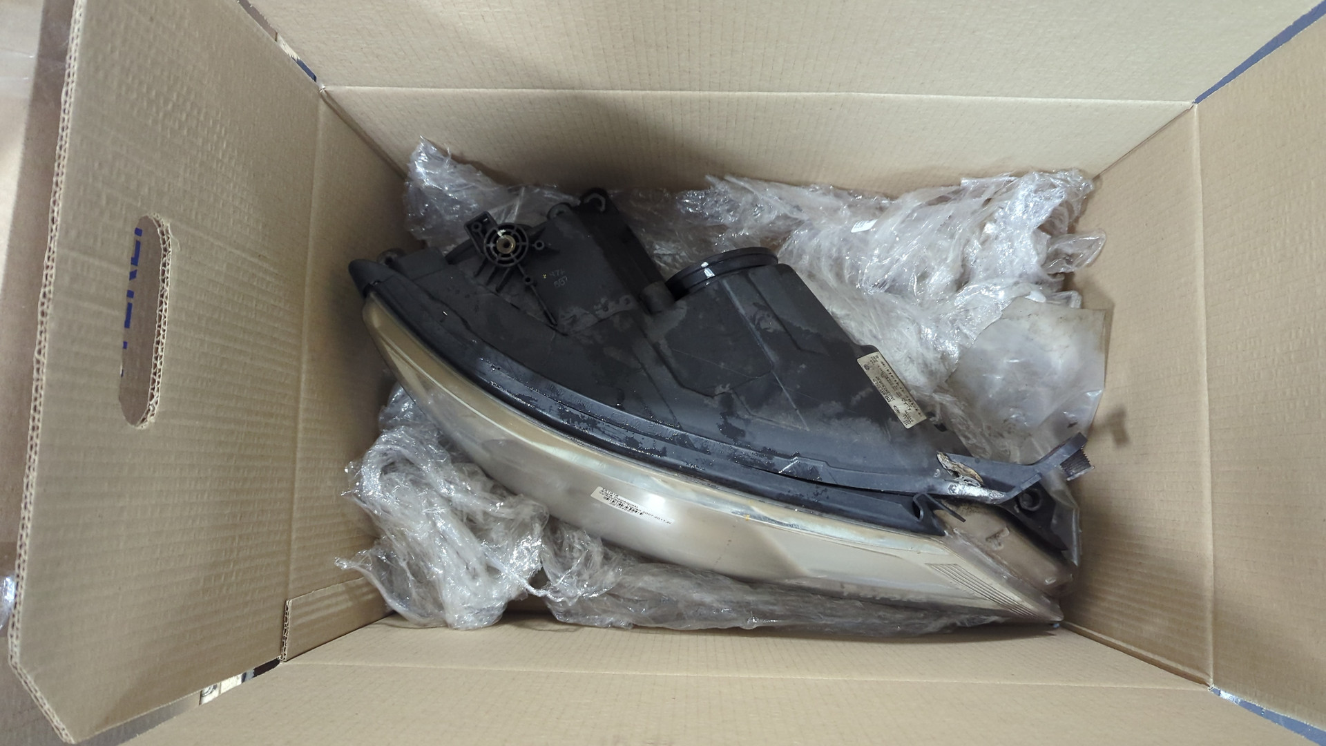 Фара правая