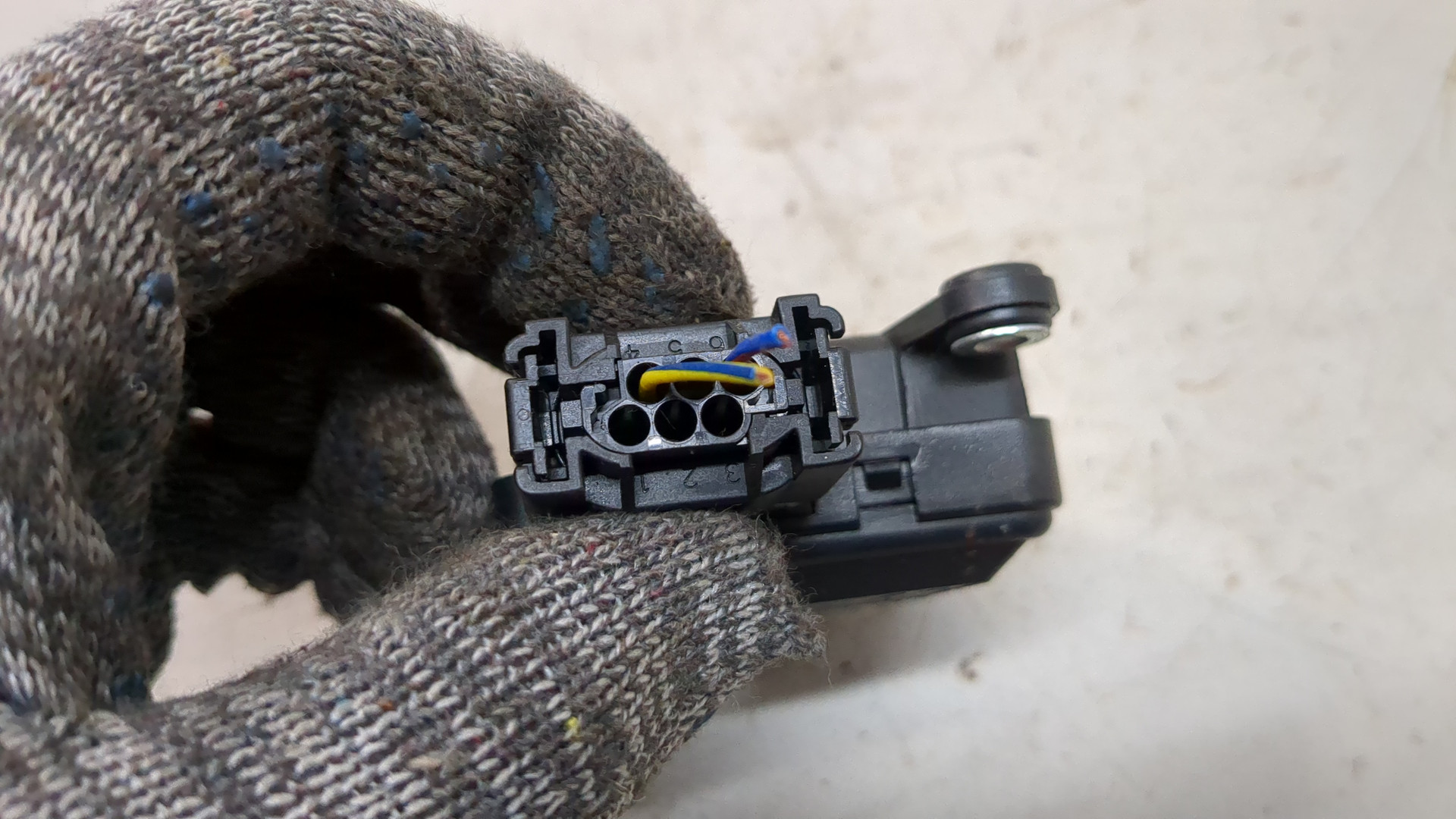 Моторчик заслонки печки