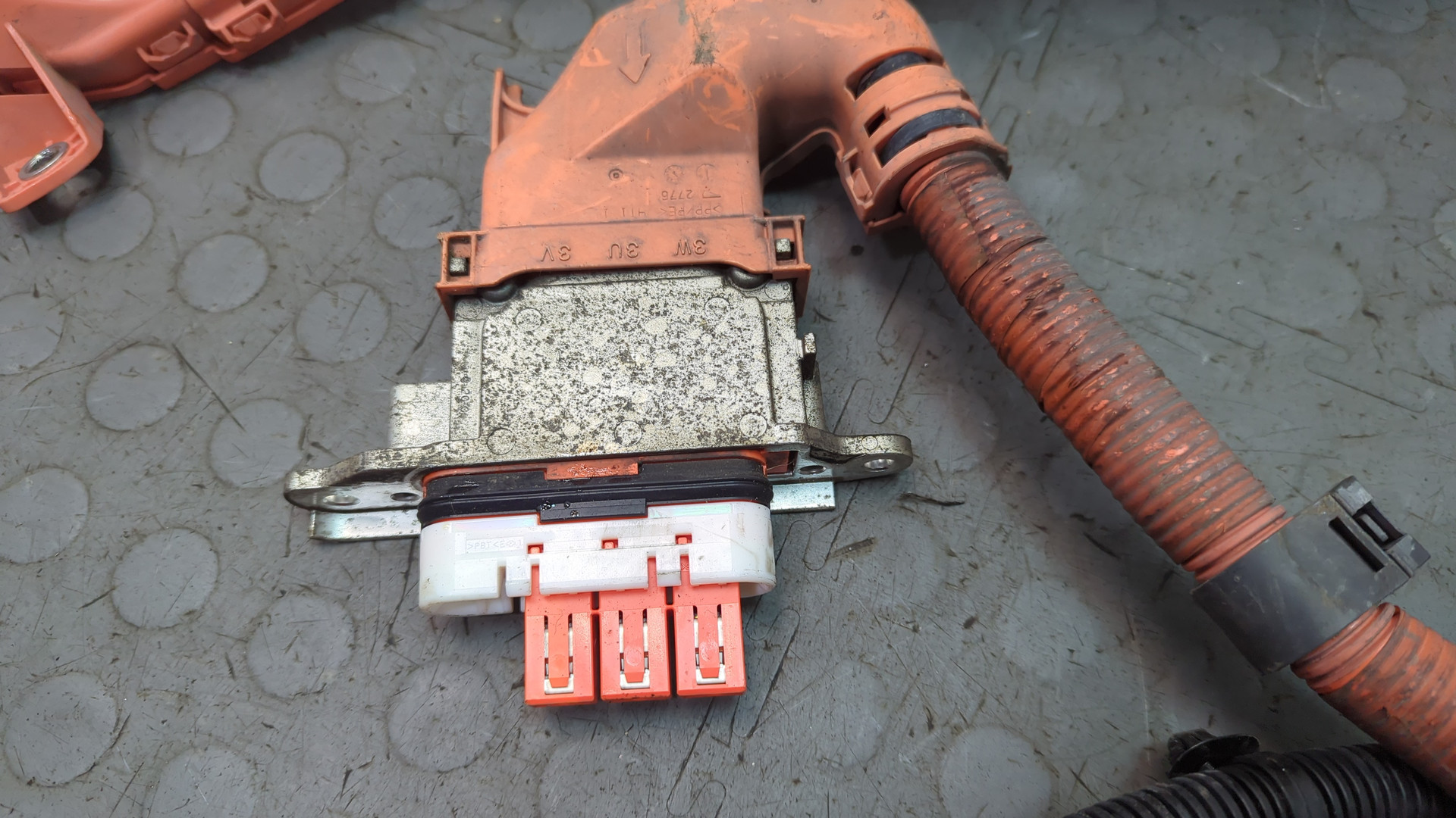 Провод высокого напряжения