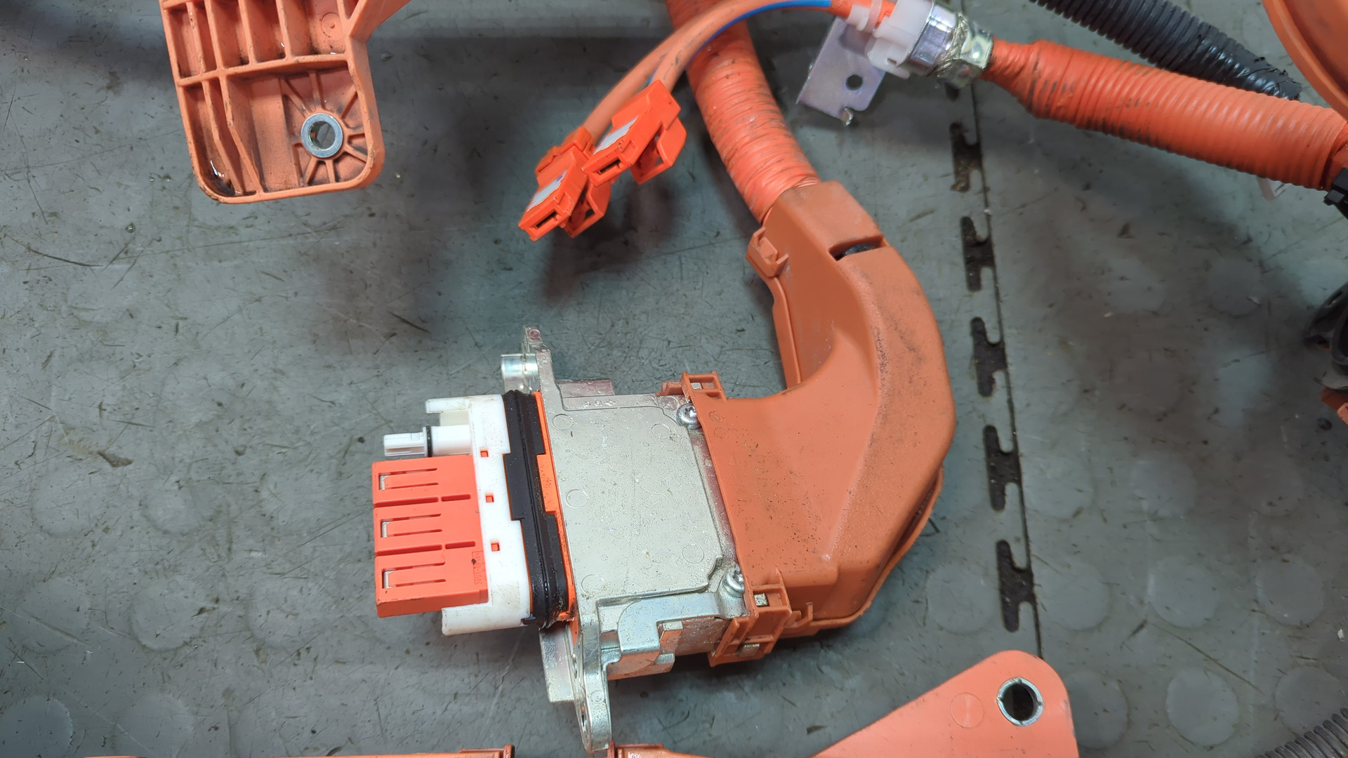 Провод высокого напряжения