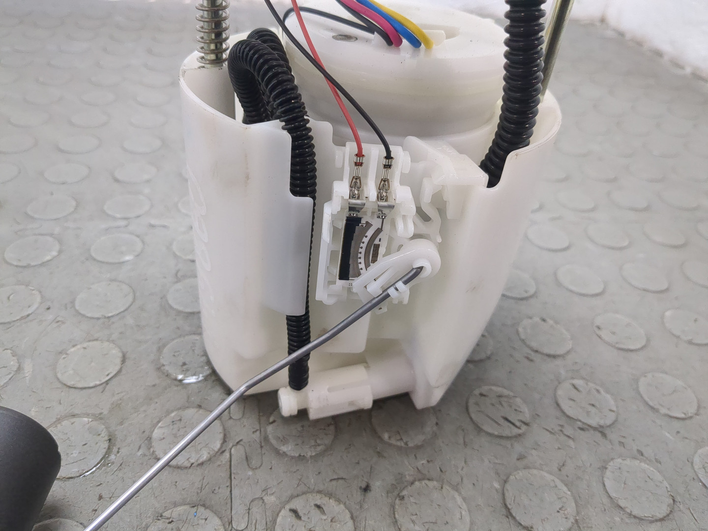 Насос топливный электрический