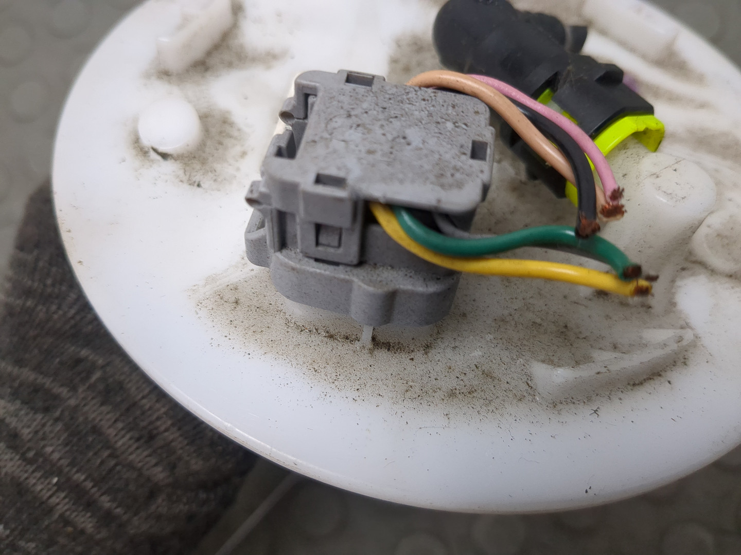 Насос топливный электрический