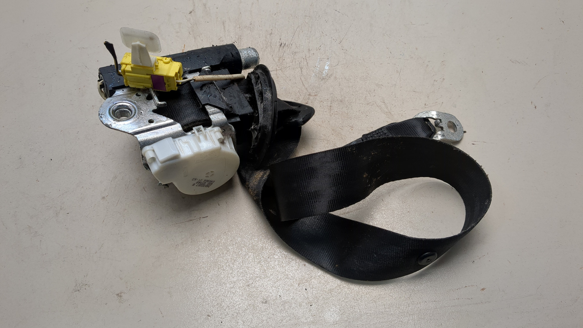 Ремень безопасности