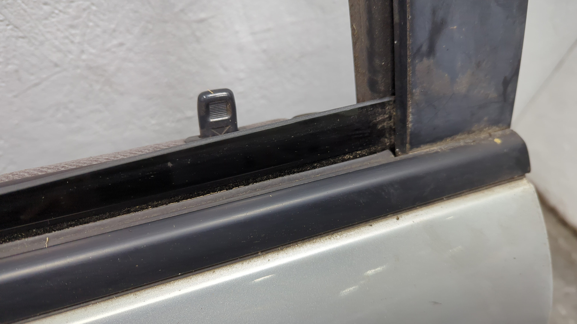 Дверь задняя правая