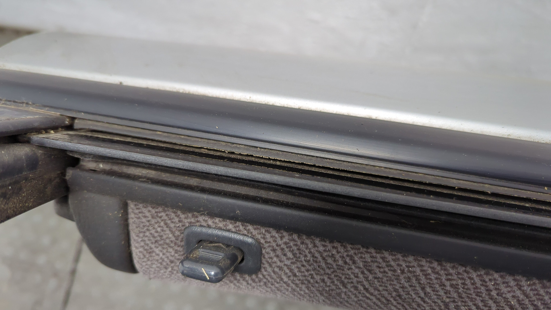 Дверь задняя правая