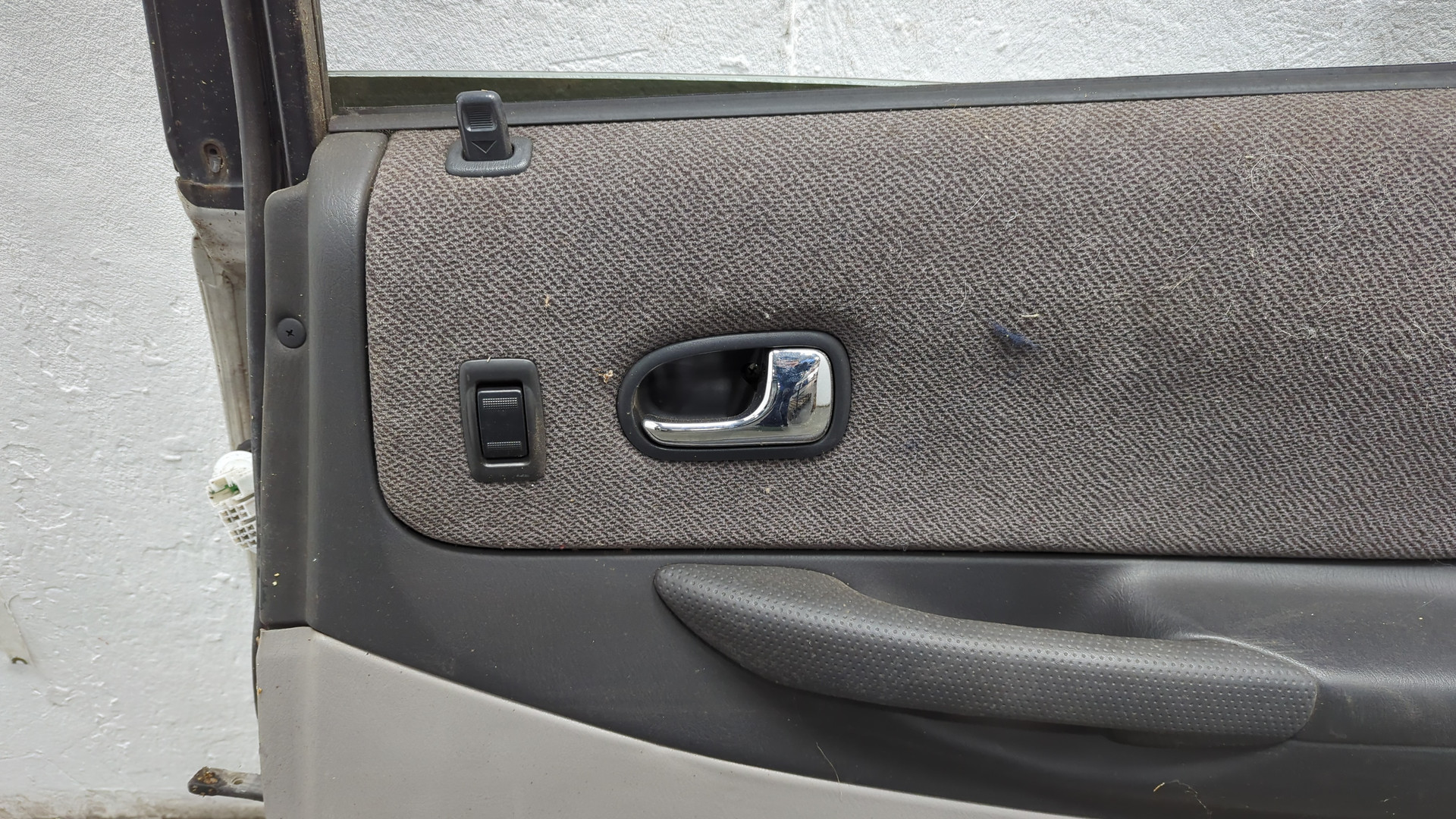 Дверь задняя правая