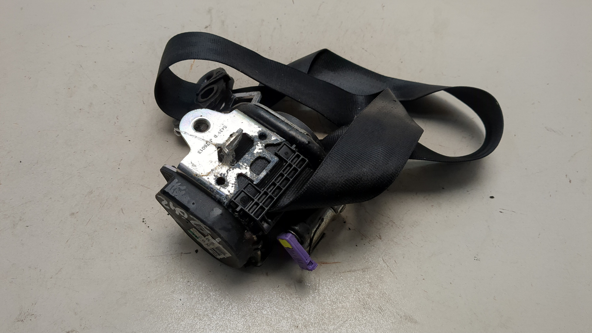 Ремень безопасности