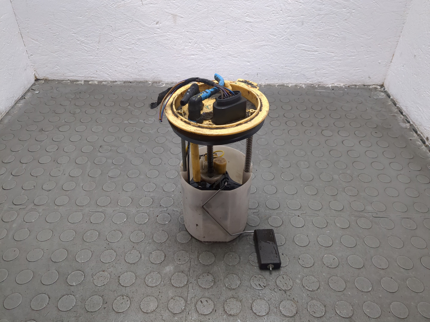 Насос топливный электрический