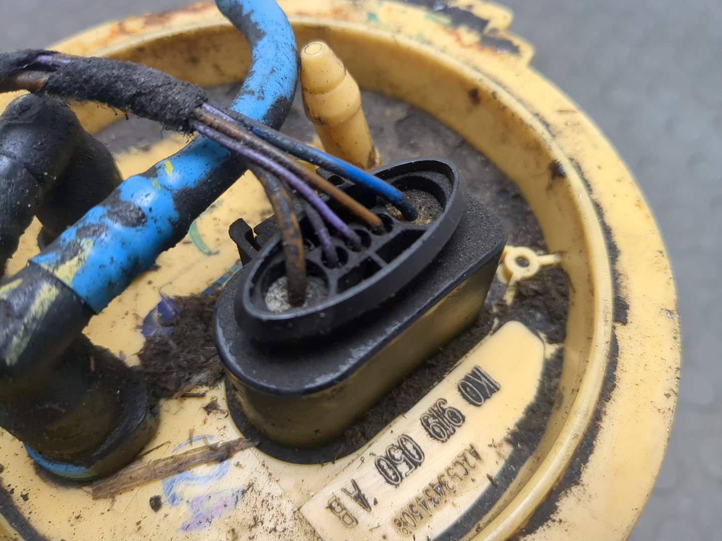 Насос топливный электрический