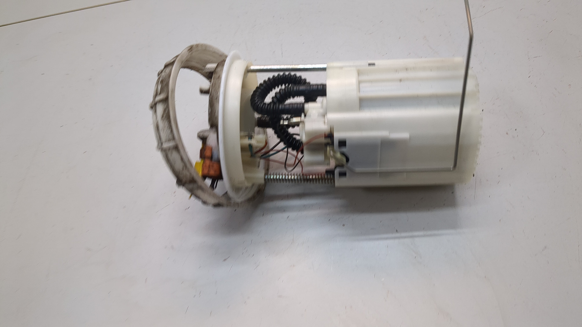 Насос топливный электрический