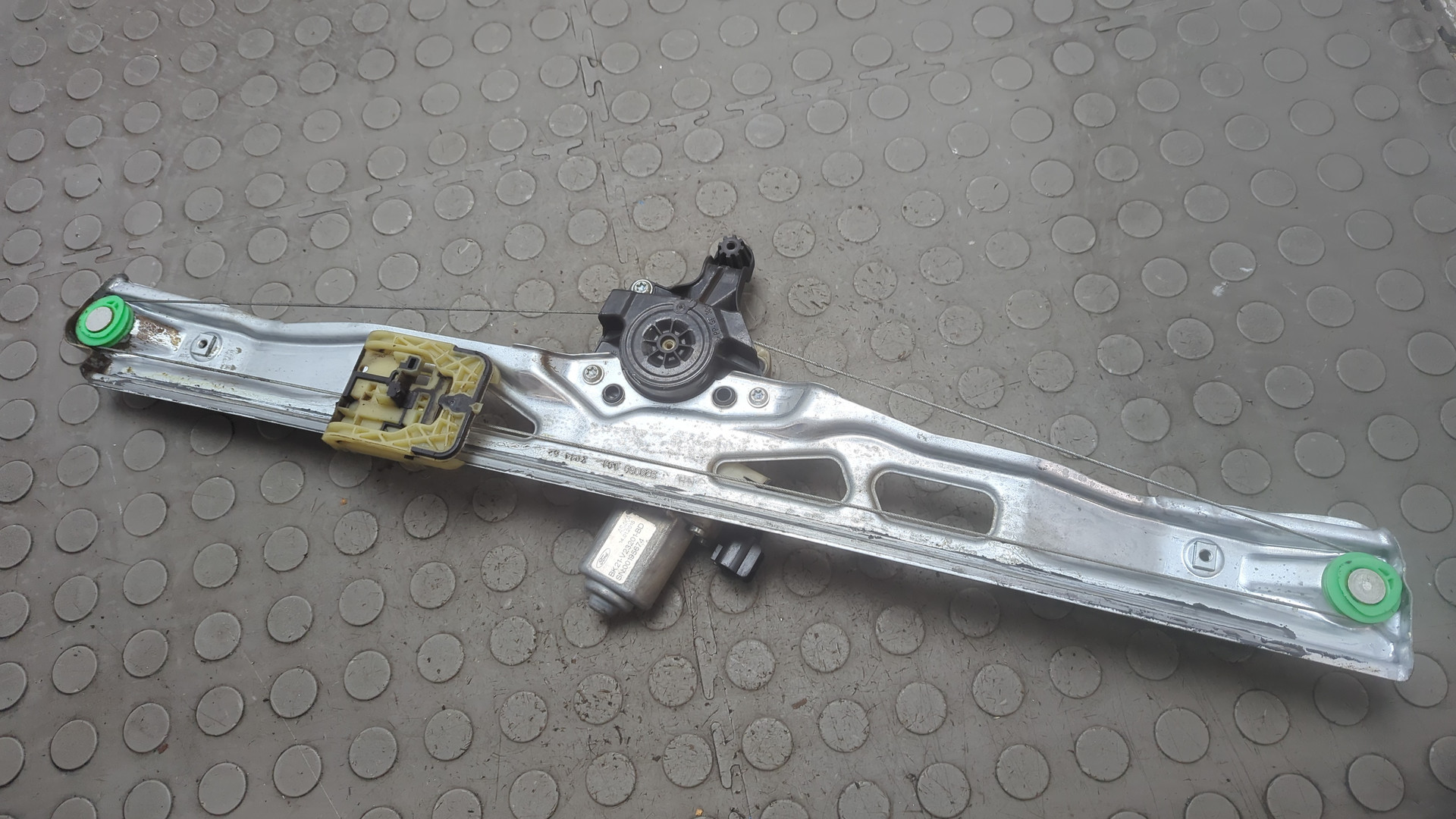 Стеклоподъемник электр. передний левый