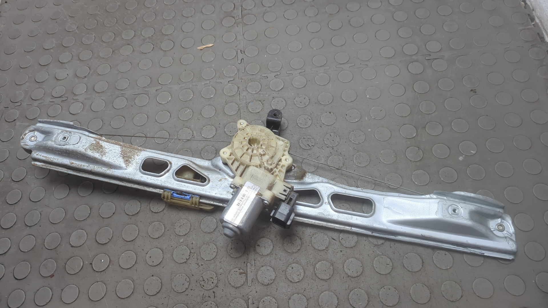 Стеклоподъемник электр. передний правый