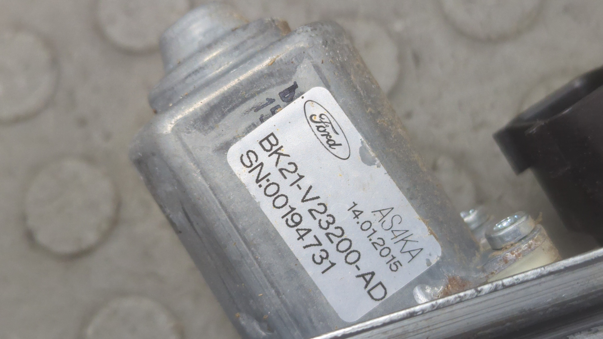 Стеклоподъемник электр. передний правый